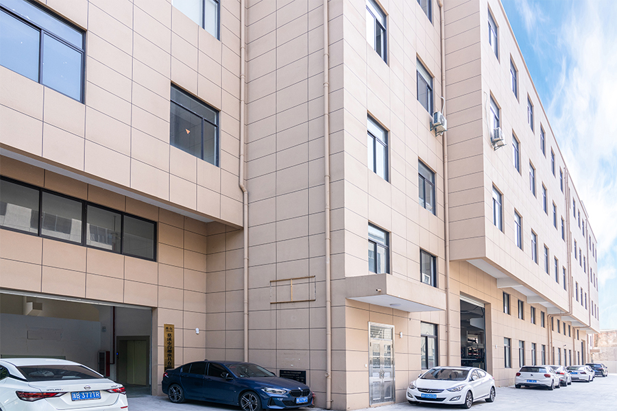 Exterior din fabrică